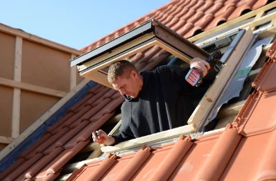 Pose de fenêtres de toit Velux à Eccles
